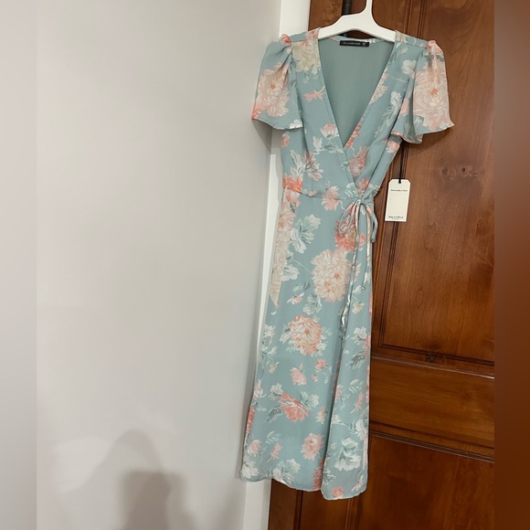 Abercrombie & Fitch Wrap Dress - Picture 3 of 4